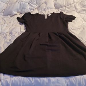 Black amelia lularoe